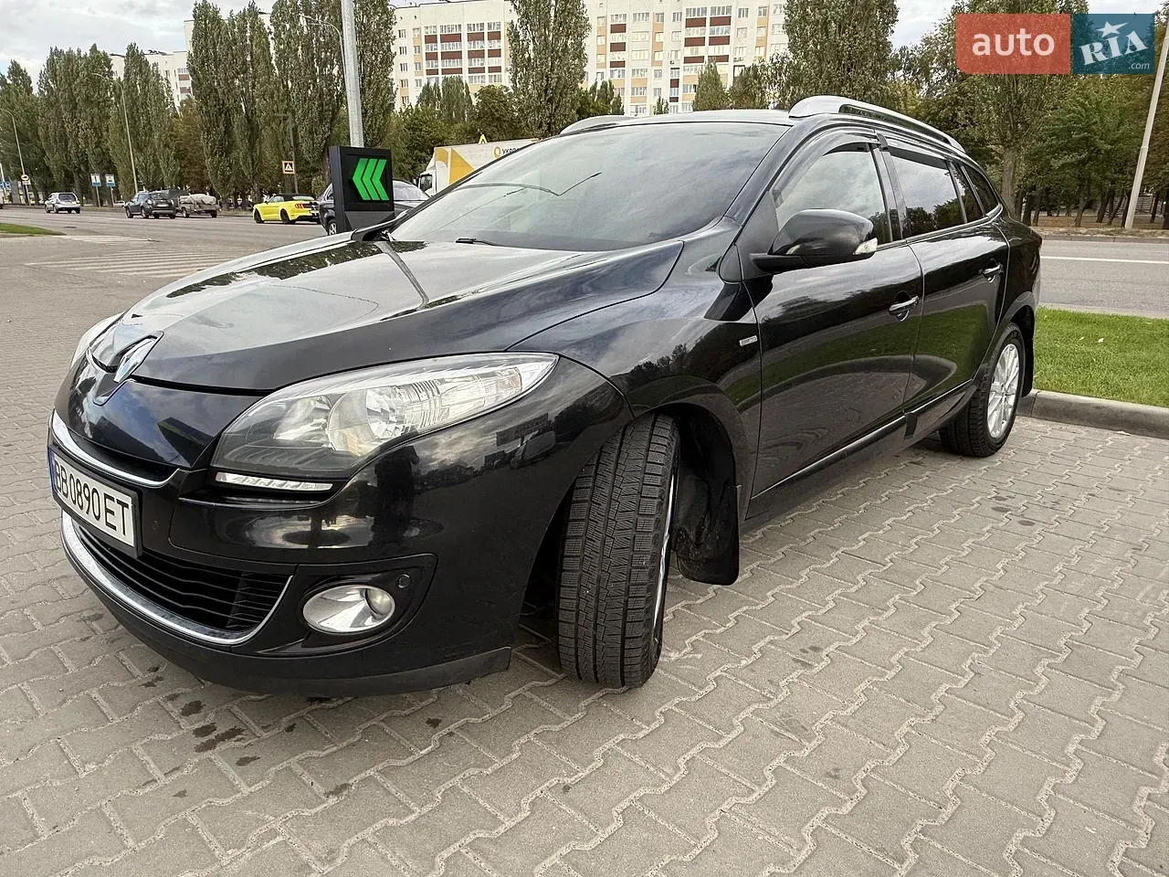 Renault Megane 2013 photo 2