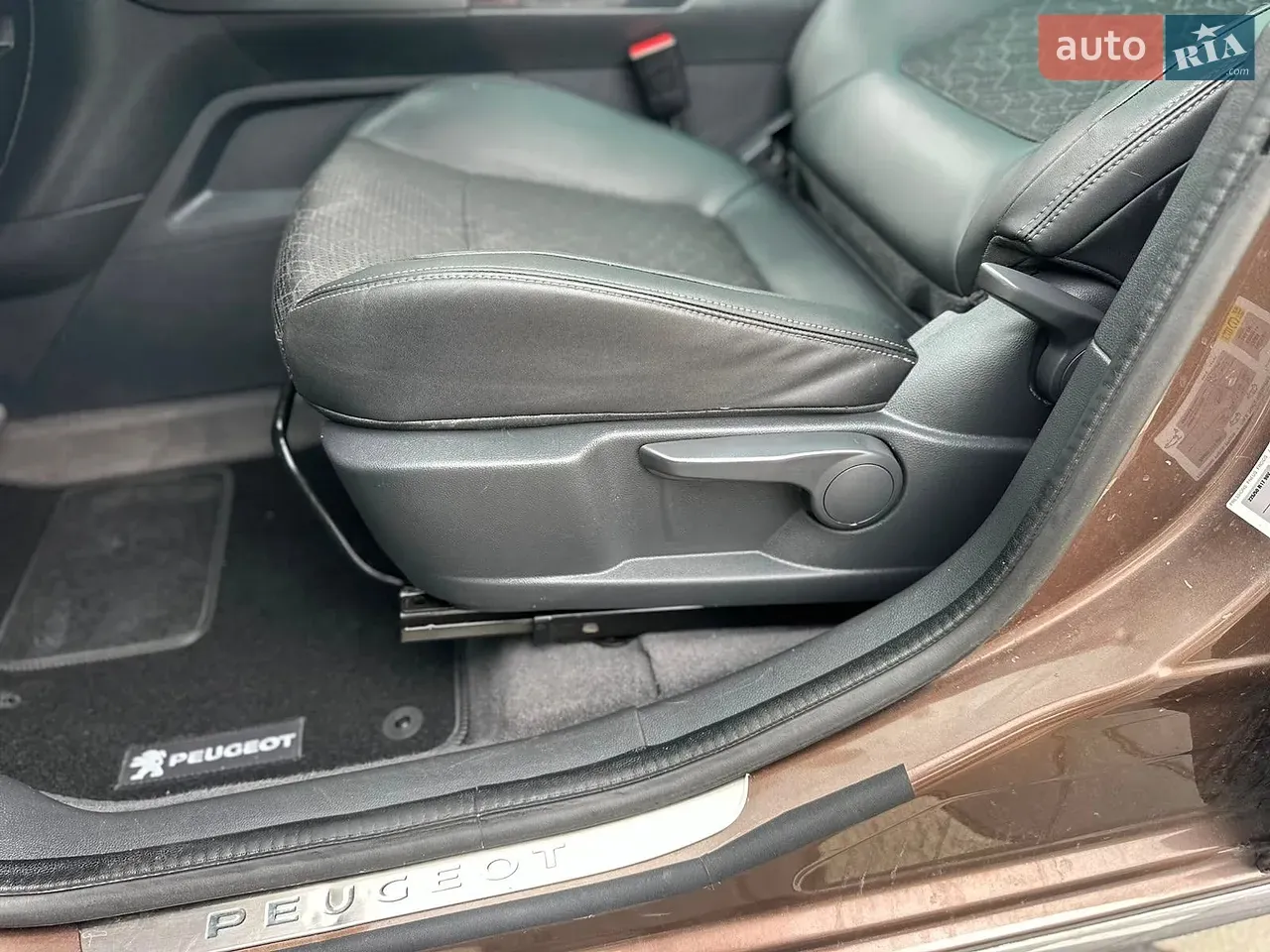 Peugeot 3008 2015 photo 4