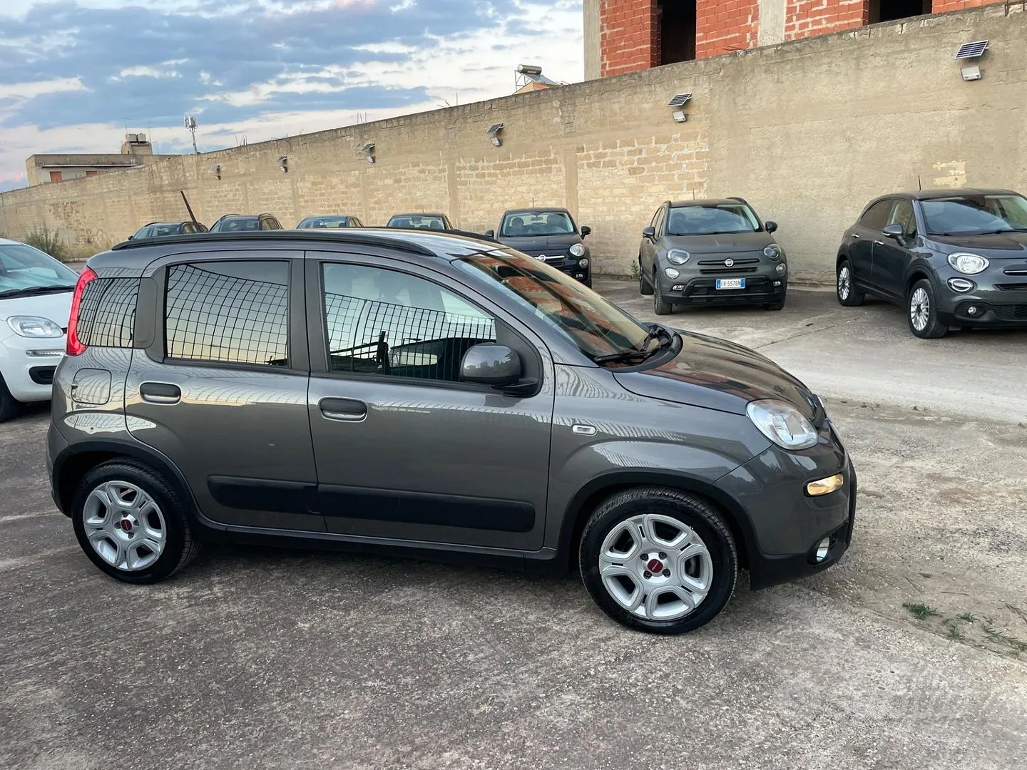 Fiat Panda 2023 photo 2