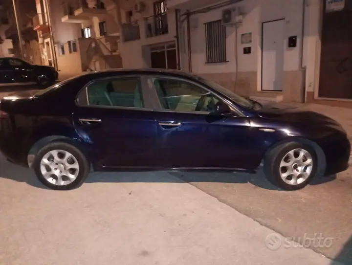Alfa Romeo 159 2006 photo 4
