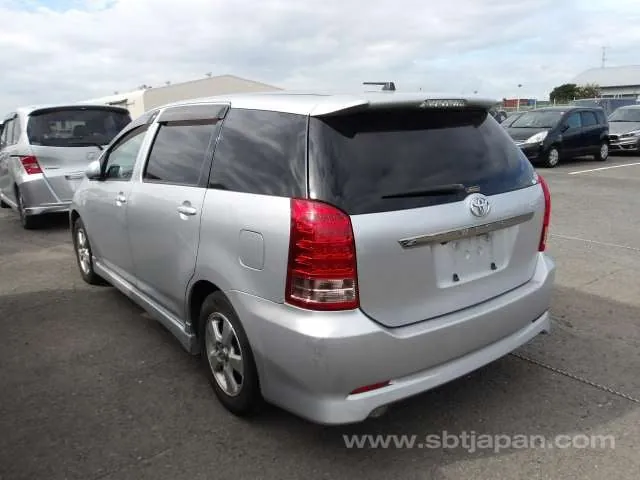 Toyota Wish 2007 photo 3
