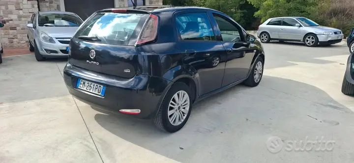 Fiat Punto 2012 photo 4