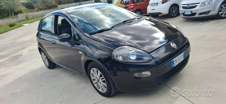Fiat Punto 2012 photo 3