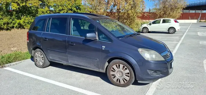 Opel Zafira 2010 photo 3