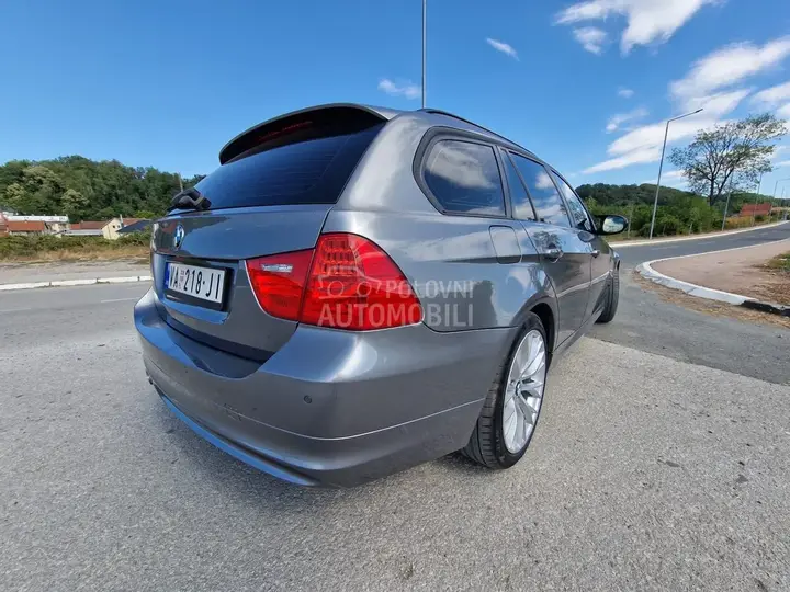 BMW 320D 2010 photo 5