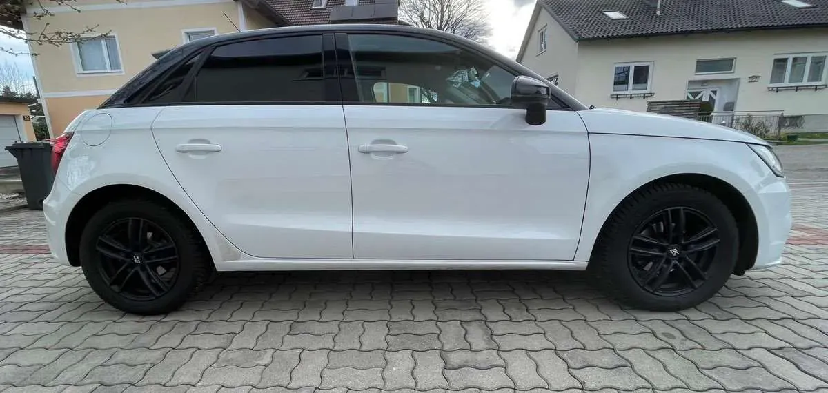 Audi A1 2016 photo 2