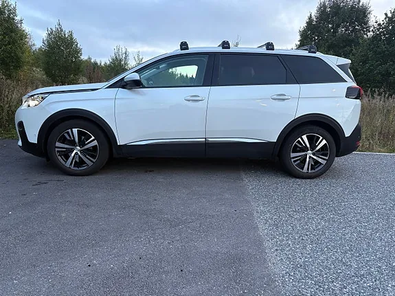 Peugeot 5008 2019 photo 3