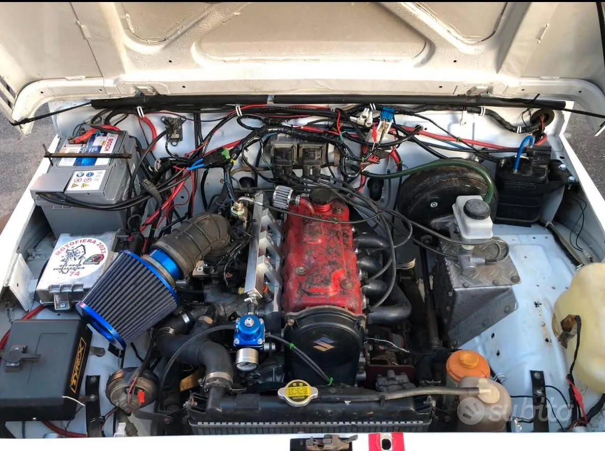 Suzuki Samurai 1990 photo 4