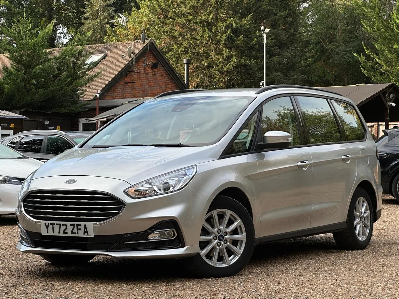 Ford Galaxy 2022 photo 4