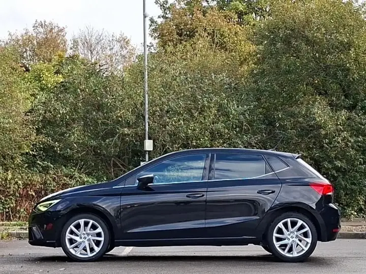 Seat Ibiza 2024 photo 4