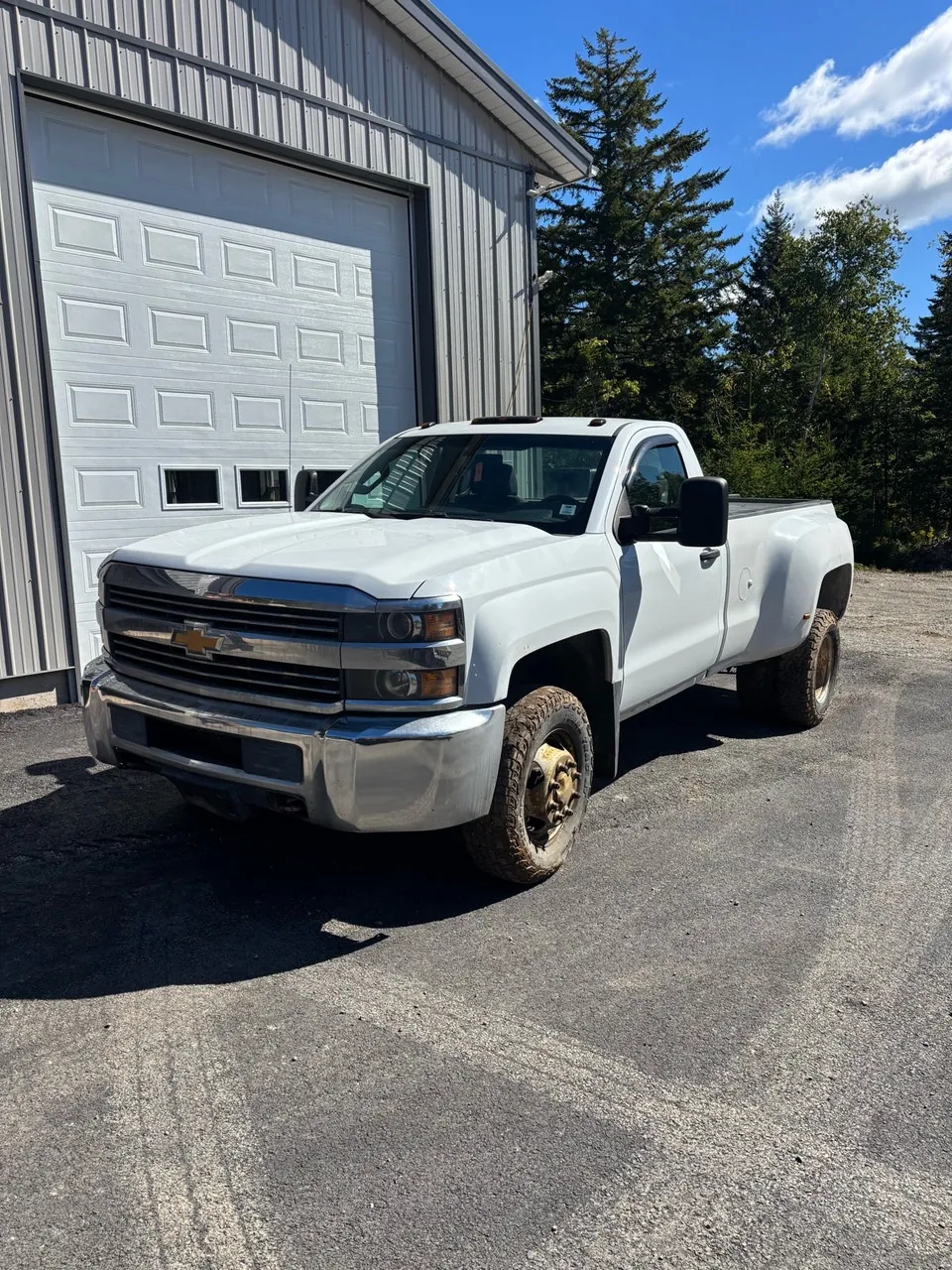 Chevrolet Silverado 3500 2016 photo 2