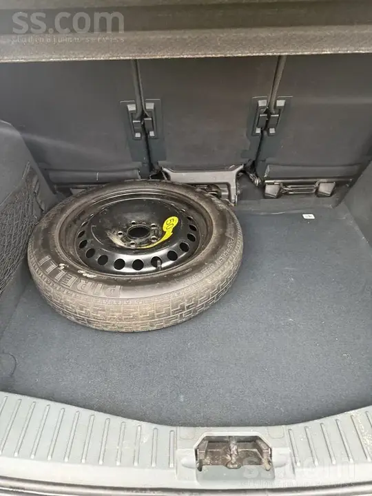 Ford C-Max 2012 photo 2