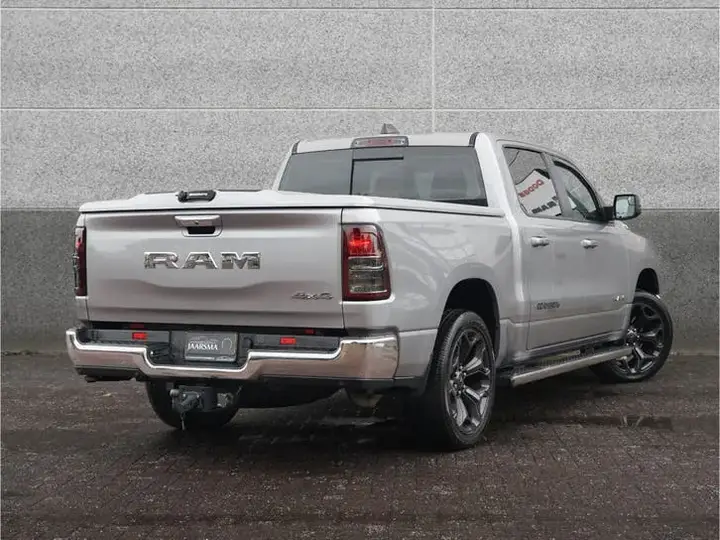 Dodge Ram 1500 2021 photo 2