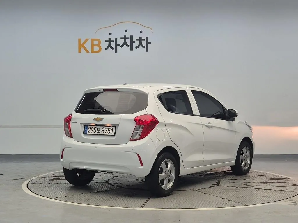 Chevrolet Spark 2022 photo 3