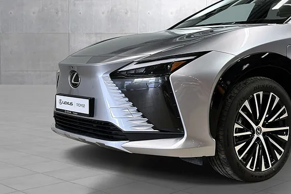 Lexus Rz450E 2025 photo 4