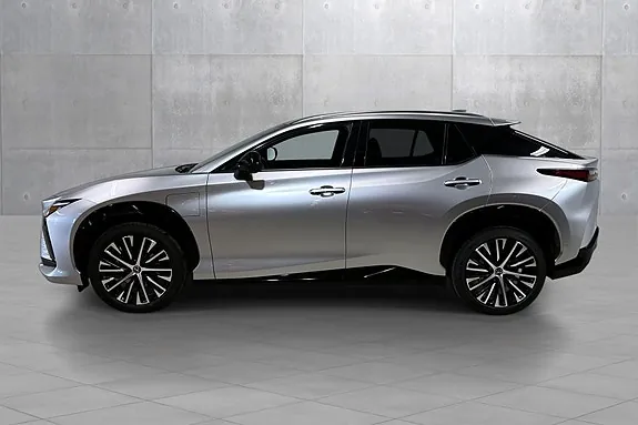 Lexus Rz450E 2025 photo 5