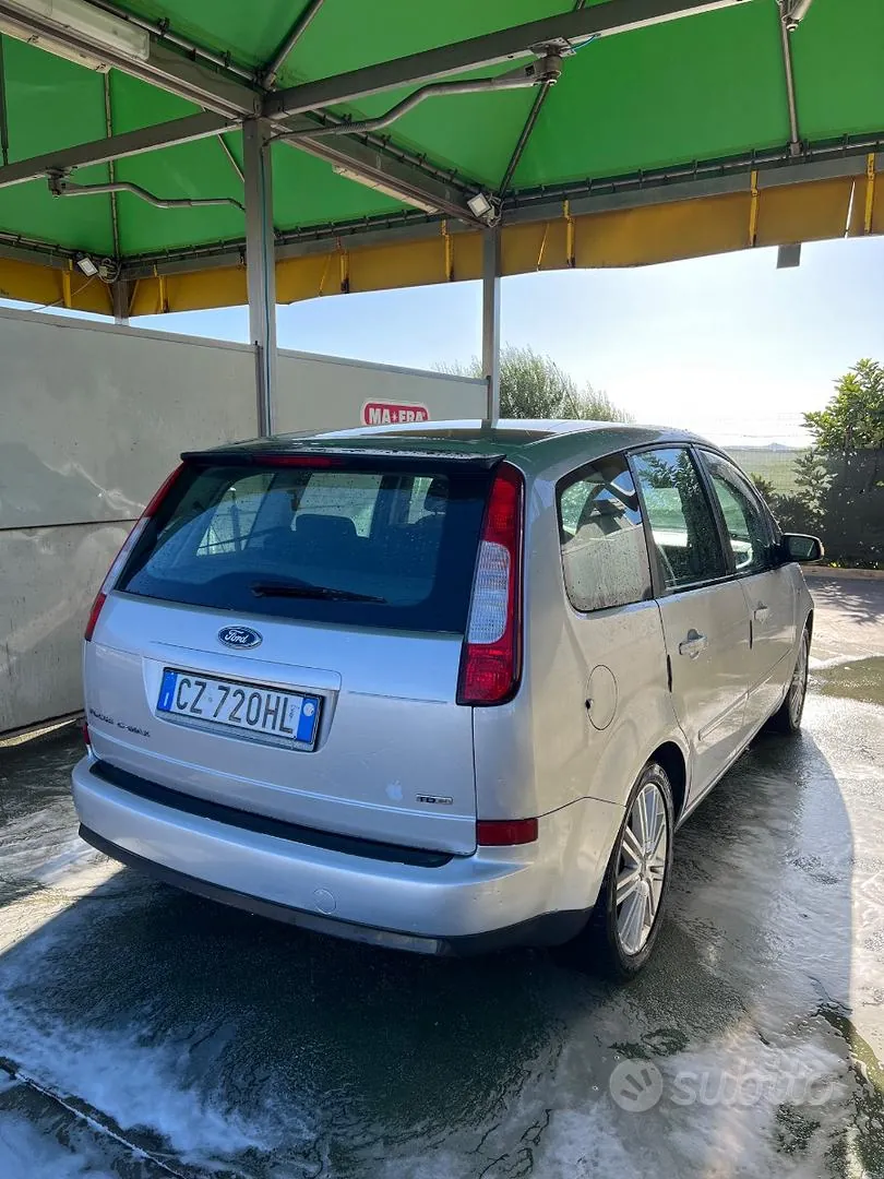 Ford Focus 2006 photo 2