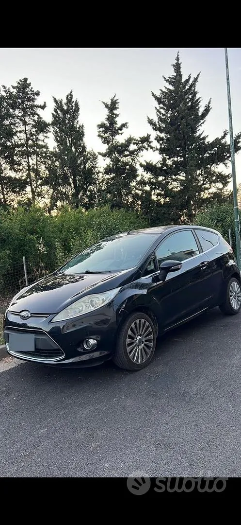 Ford Fiesta 2011 photo 3