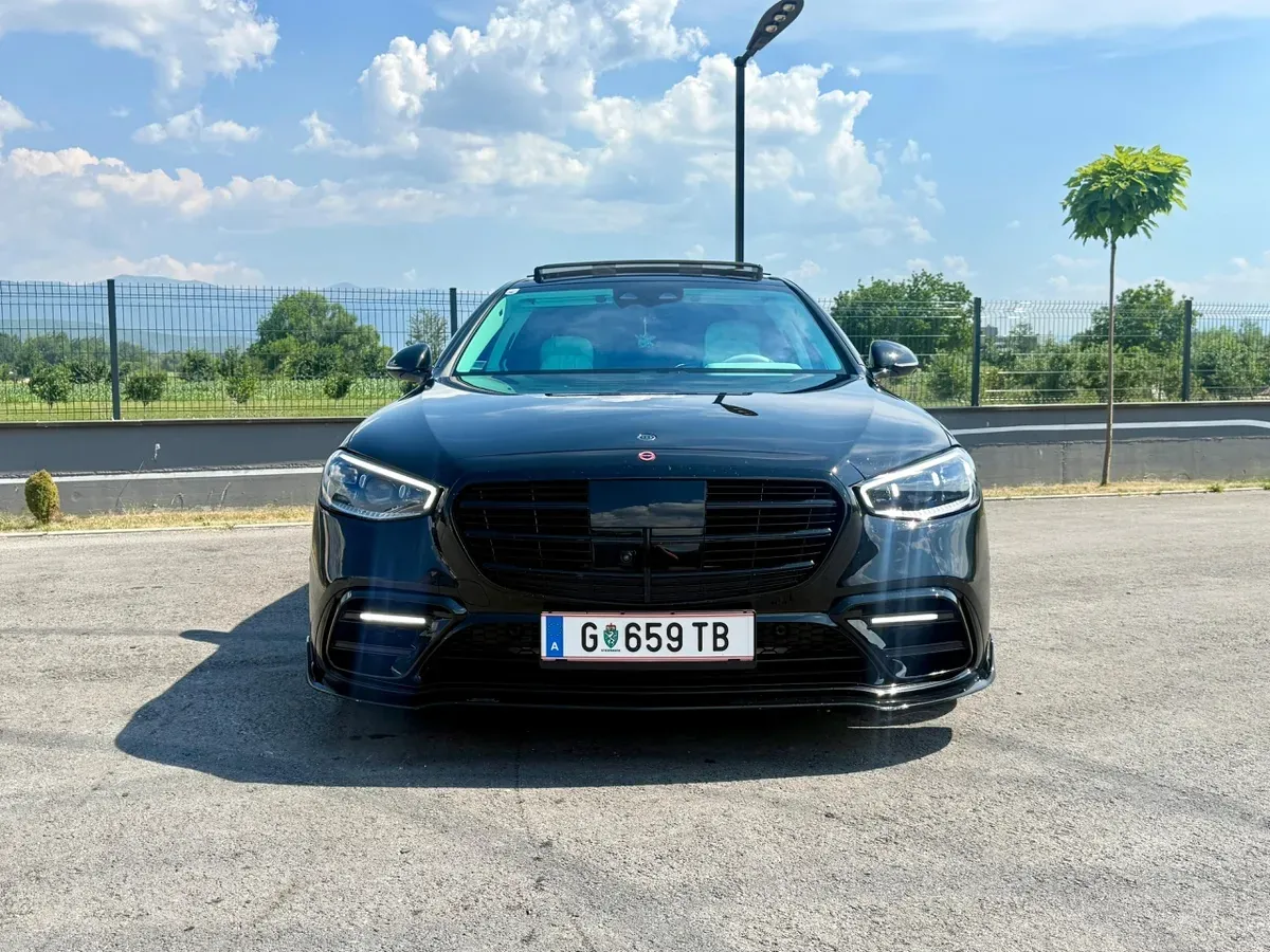 Mercedes-Benz S-Class 2023 photo 2