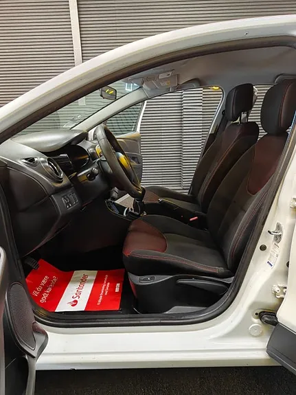 Renault Clio Iv 2014 photo 5