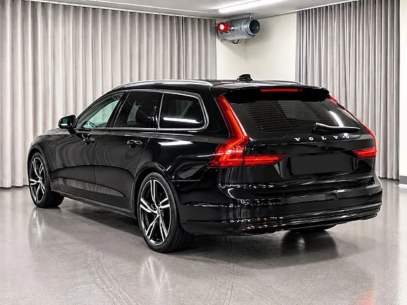 Volvo V90 2021 photo 3