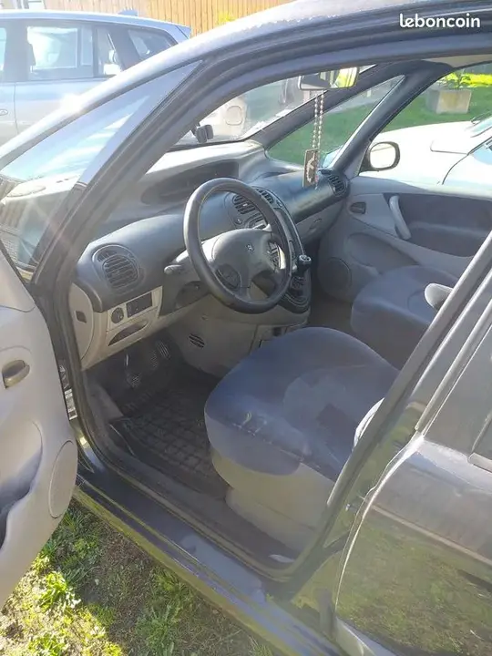 Citroen Xsara Picasso 2002 photo 3