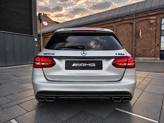 Mercedes-Benz C63 2016 photo 5