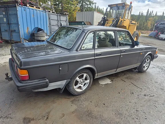 Volvo 240 1989 photo 5