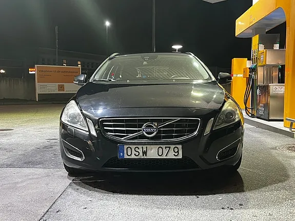 Volvo V60 2013 photo 2