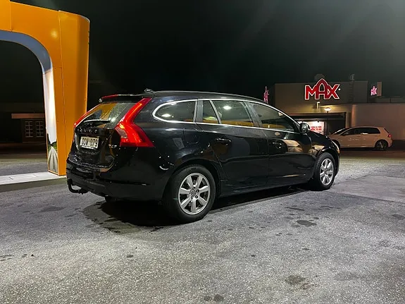 Volvo V60 2013 photo 3