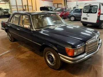 Mercedes-Benz 289 1977 photo 2