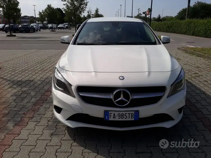 Mercedes-Benz Cla 2015 photo 2