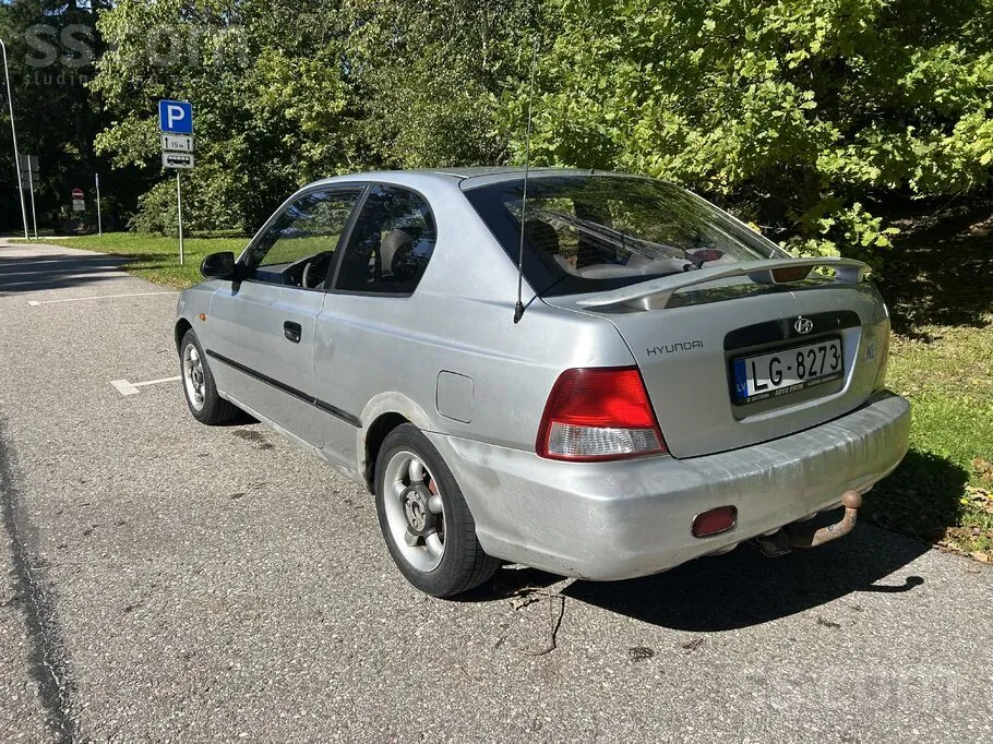 Hyundai Accent 2001 photo 5
