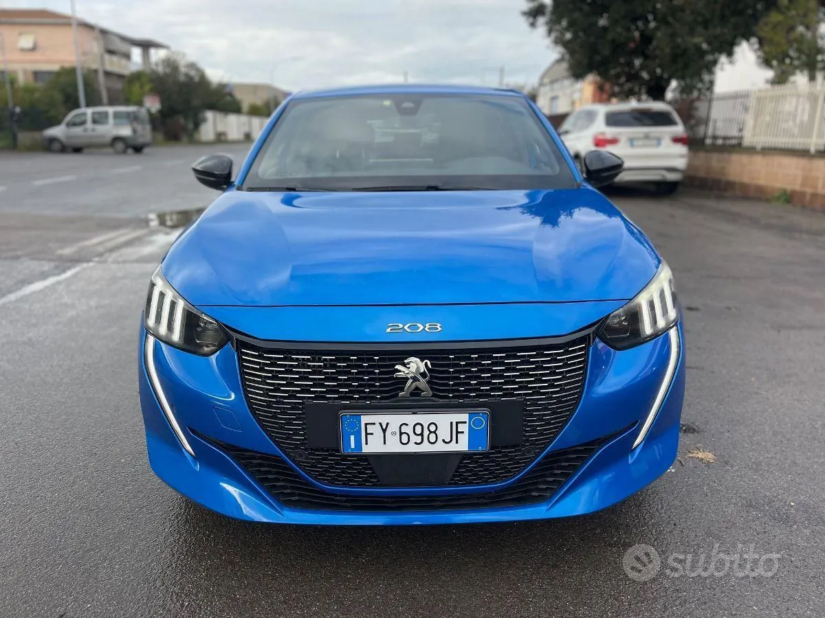 Peugeot 208 2020 photo 2