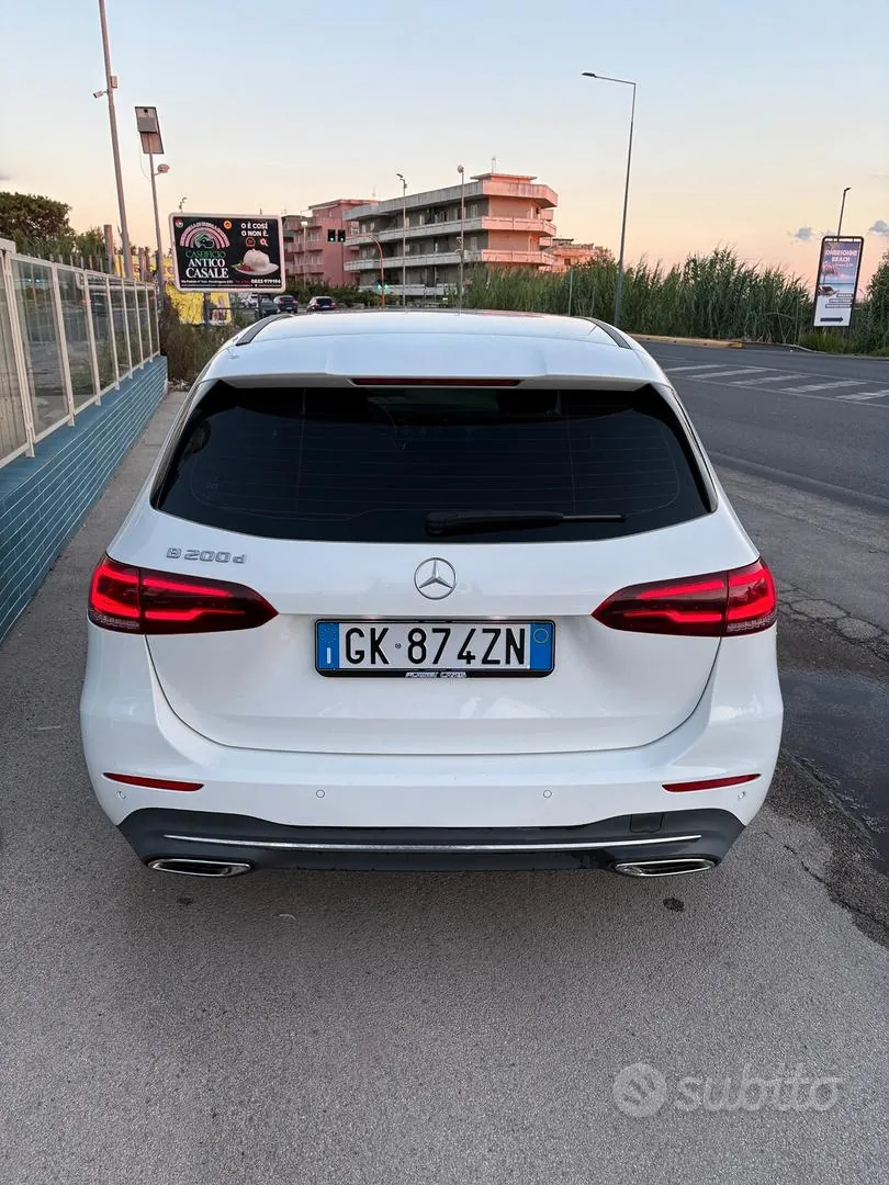 Mercedes-Benz B 200 2022 photo 2