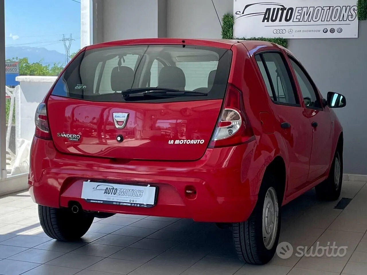 Dacia Sandero 2010 photo 4