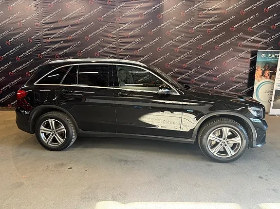 Mercedes-Benz Glc 2018 photo 2