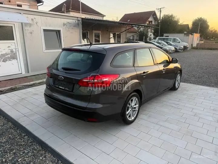 Ford Focus 2016 photo 2