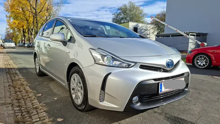Toyota Prius 2020 photo 2