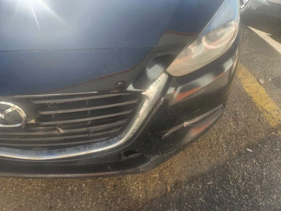 Mazda Mazda3 2017 photo 2