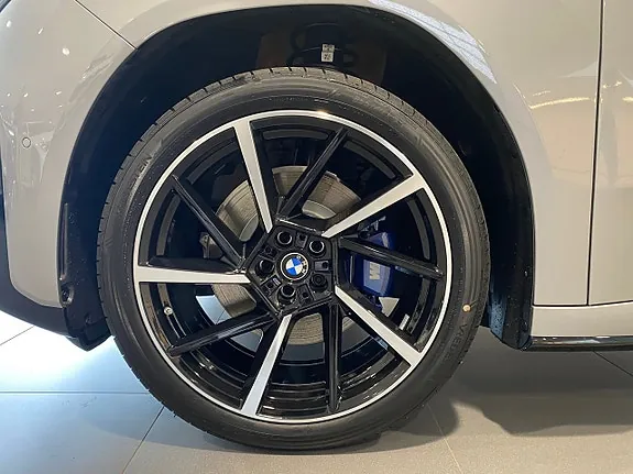 BMW Ix3 2027 photo 3