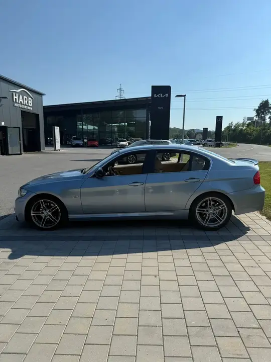 BMW 3Er-Reihe 325I 2010 photo 3