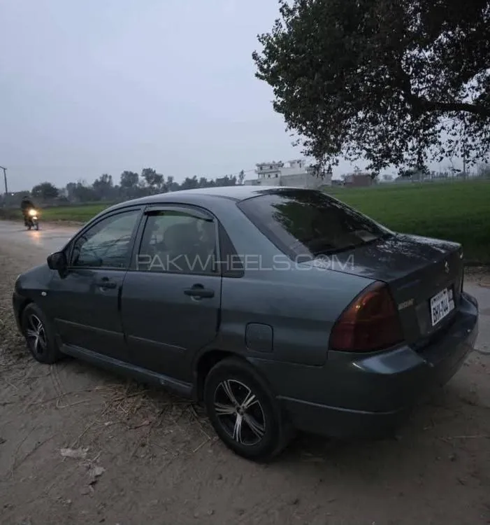 Suzuki Liana