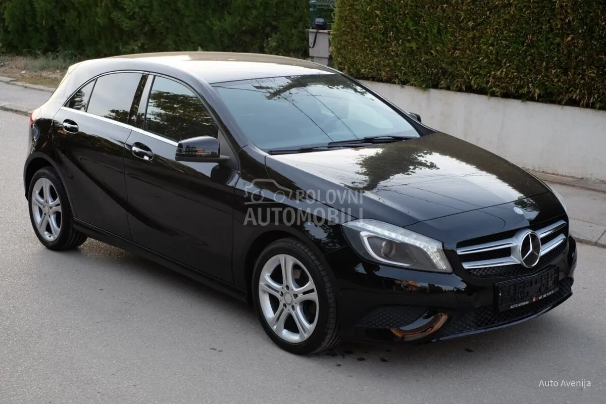 Mercedes-Benz A180 2013 photo 4