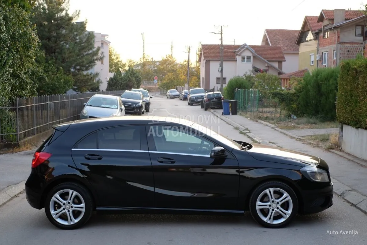 Mercedes-Benz A180 2013 photo 5
