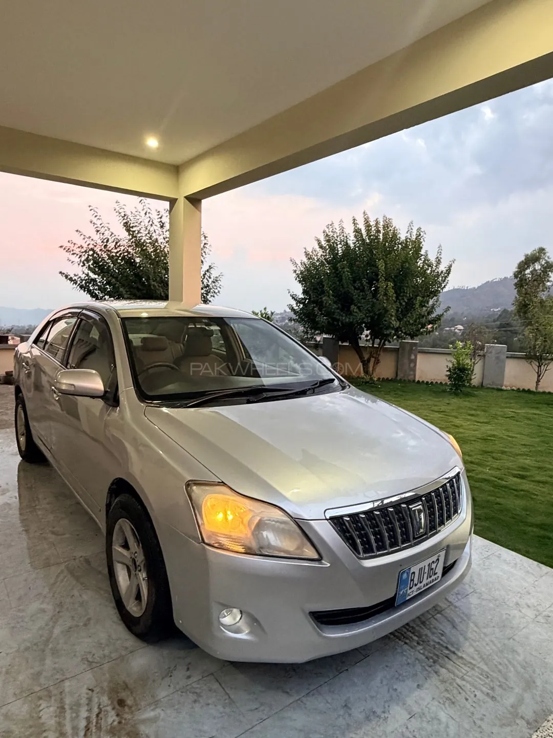 Toyota Premio