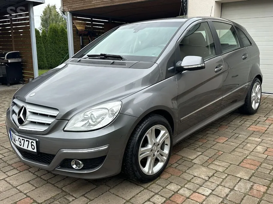 Mercedes-Benz B160 2009 photo 2