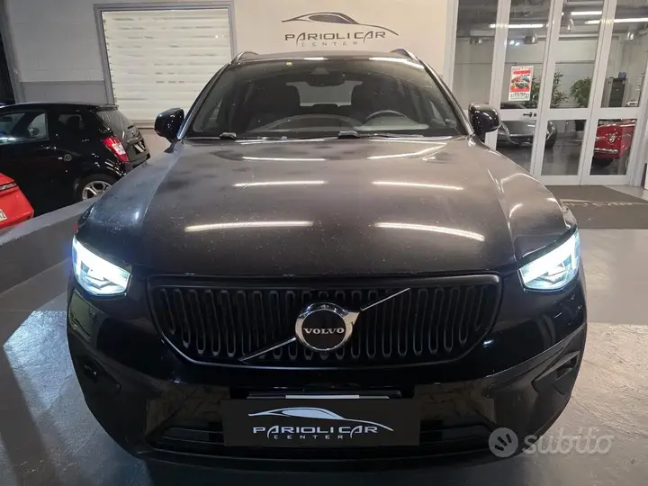 Volvo Xc40 2022 photo 2