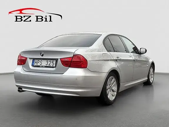 BMW 318D 2011 photo 5