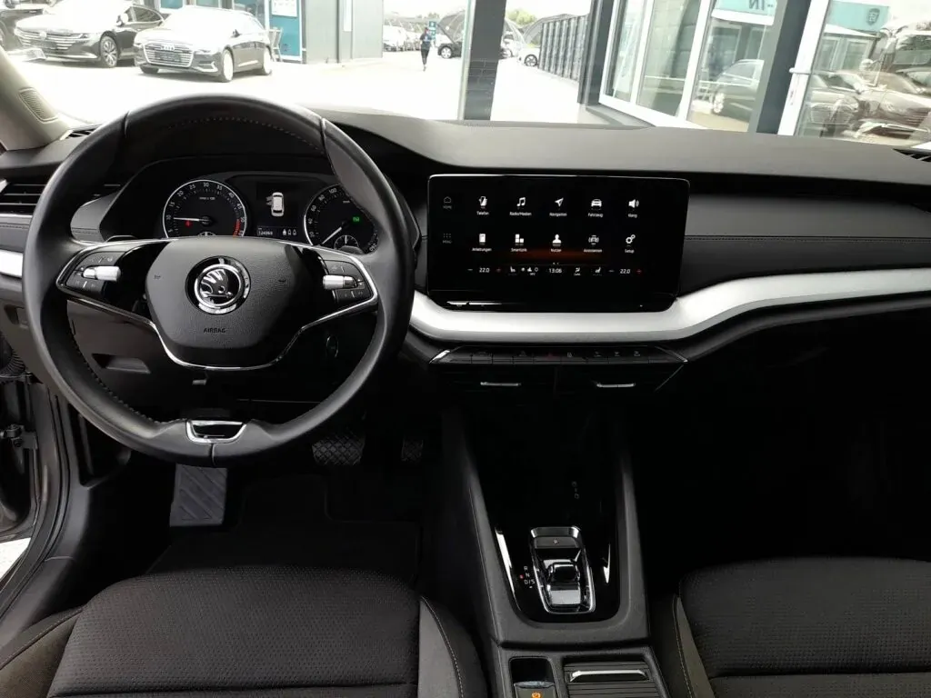 Skoda Octavia 2023 photo 3